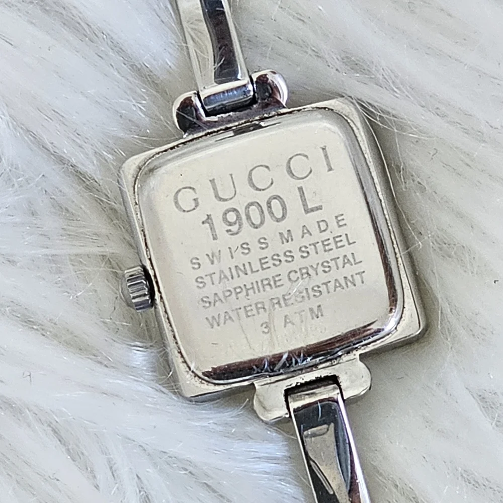 ❌SOLD ❌ 🖤 Gucci Watch 🖤 - Picture 4 of 9